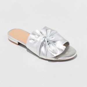 Silver Sandals🌀